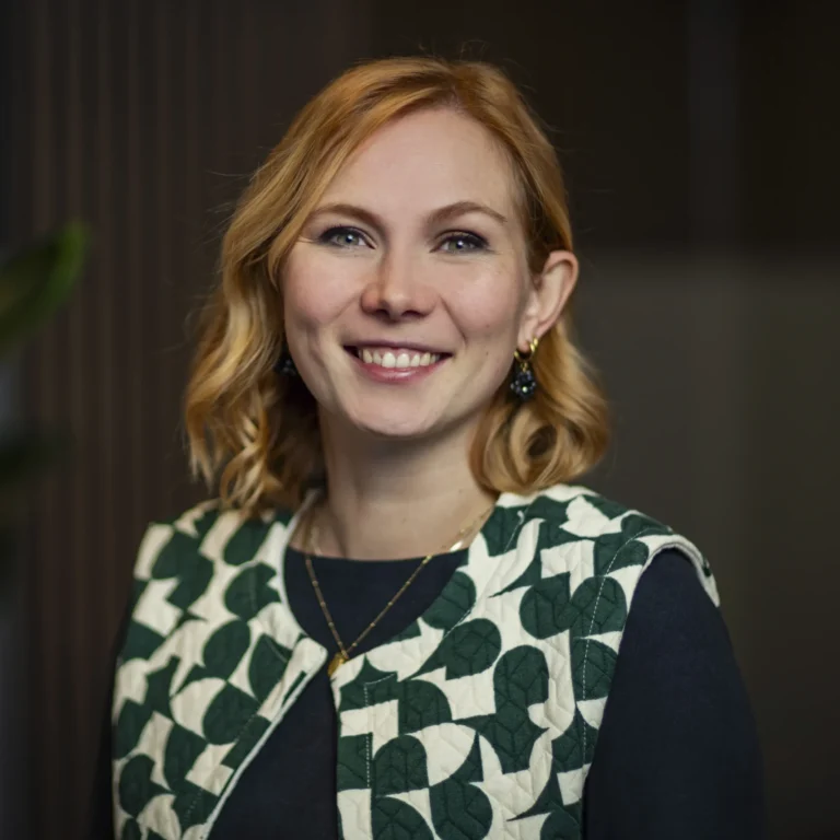 Portretfoto van Myra Vreede - van der Jagt, UX lead bij Intramed