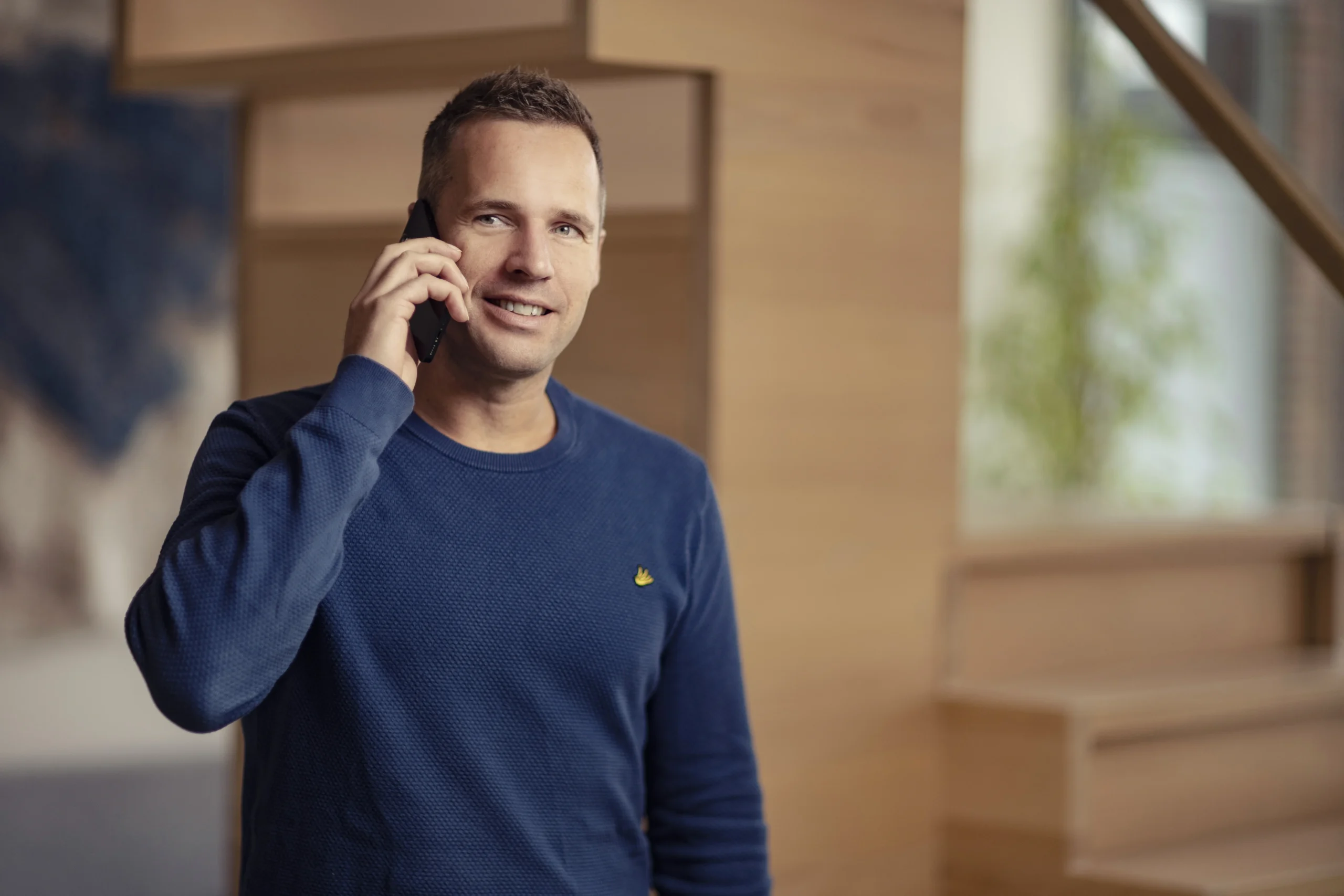 Persoon die aan het bellen is